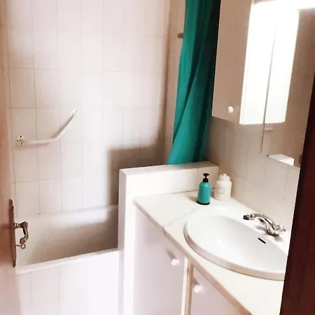 Sea View In Armação De Pêra, 52 M² + Balcony *